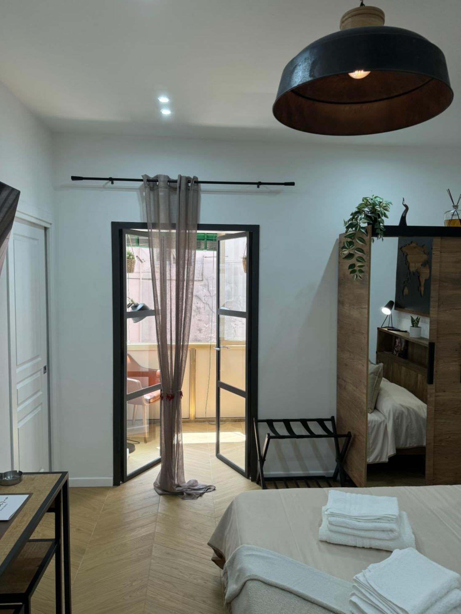 Gennarino Apartments - Panorama Suite With Balcony And Urban Loft Nápoles Exterior foto