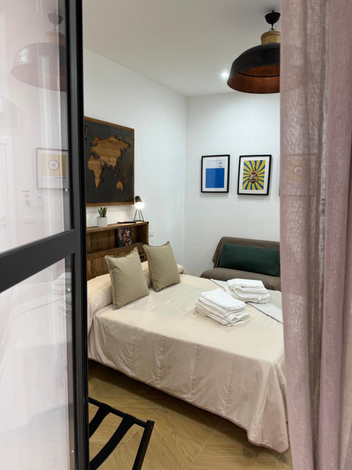 Gennarino Apartments - Panorama Suite With Balcony And Urban Loft Nápoles Exterior foto